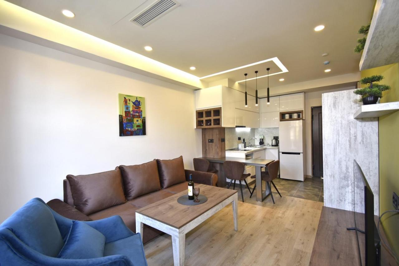 Home4You Apartments On Koghbatsi Jerevan Exteriér fotografie